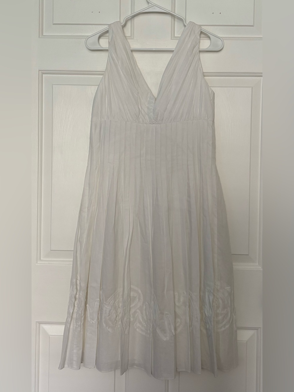 Nordstrom White V-Neck Pleated Dress